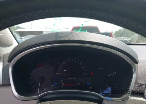 2013 Cadillac Srx Luxury Collection z USA, uszkodzony, nr VIN 3GYFNGE35DS647395